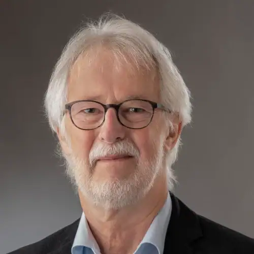 Dr. Thomas Steiner