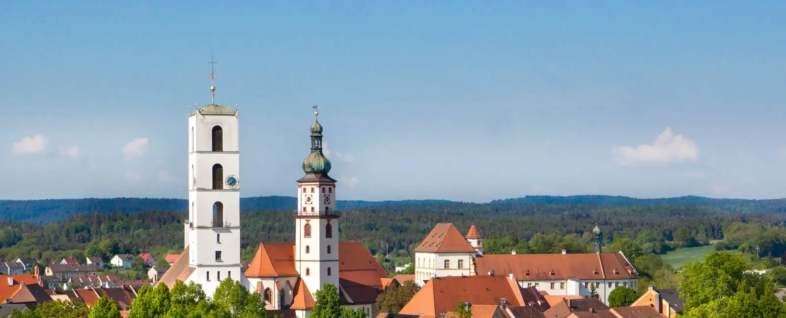 Kirchen und Pfarrämter