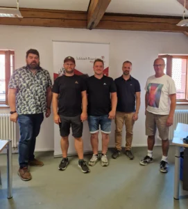 Vorstellung neuer Straßenkontrolleure- von links Bürgermeister Stefan Frank, Markus Klip, Stefan Jaissle, Matthias Seitz Stadtbaumeister und Personalamtsleiter Roland Maul